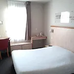 Hotel Ibis Styles Croix Rousse 3*