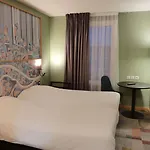 Hotel Ibis Styles Croix Rousse 3*