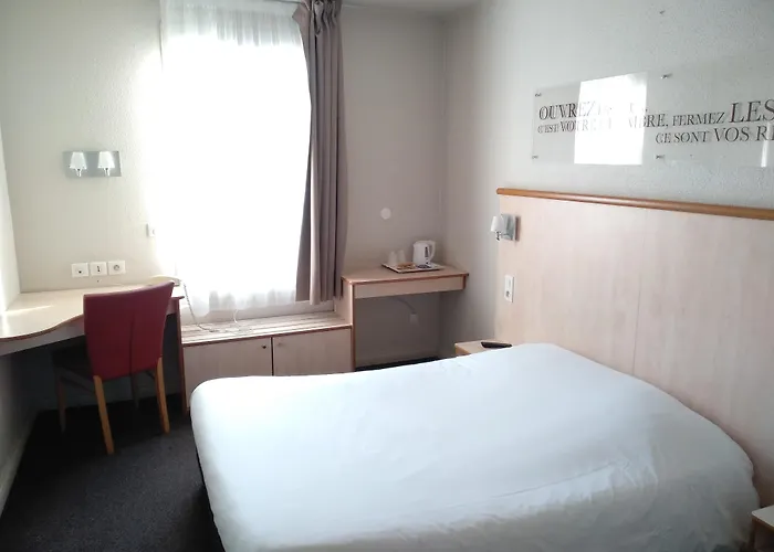 Hotel Ibis Styles Croix Rousse 3*