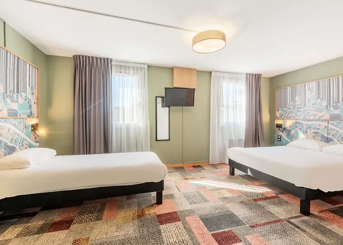 Ibis Styles Croix Rousse Hotel 3*