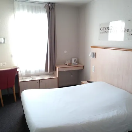 Hotel Ibis Styles Croix Rousse 3*