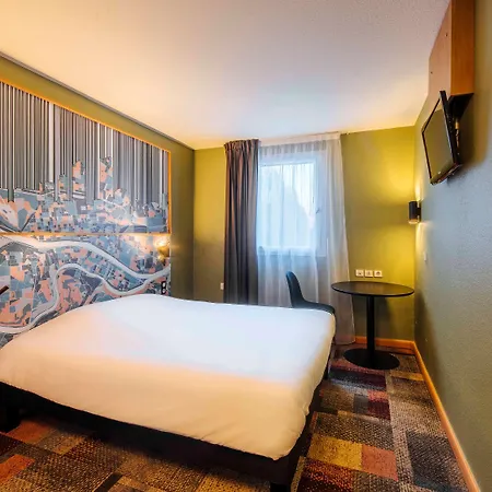 Hotel Ibis Styles Croix Rousse 3*