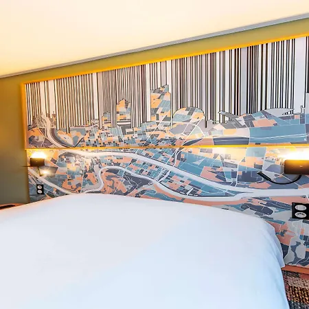 Ibis Styles Croix Rousse Hotel 3*