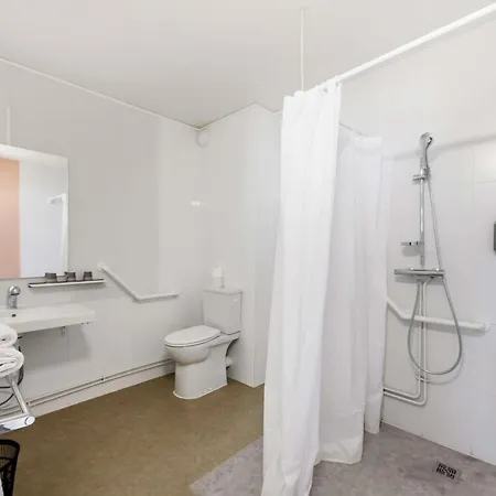 Ibis Styles Croix Rousse 호텔