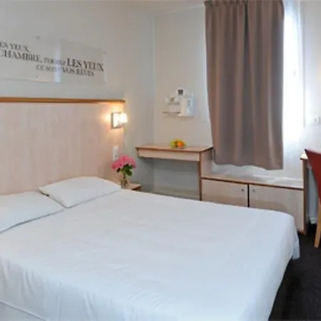Hotel Ibis Styles Croix Rousse 3*