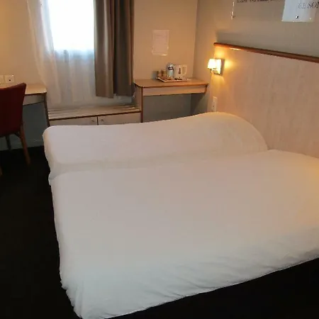Ibis Styles Croix Rousse Hotel 3*