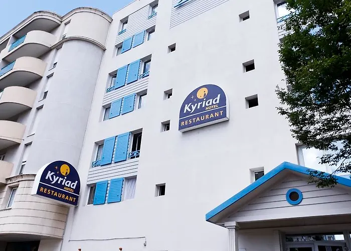 Ibis Styles Croix Rousse מלון