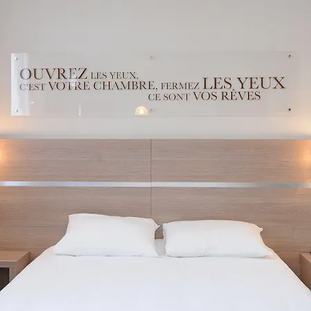 Ibis Styles Croix Rousse فندق ليون