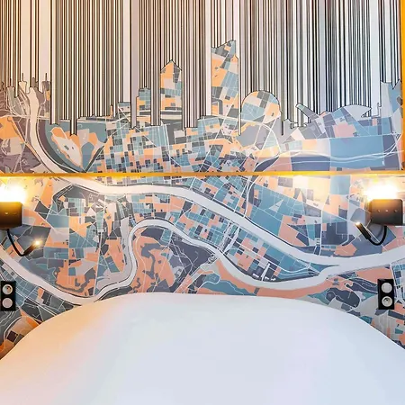 Hotel Ibis Styles Croix Rousse 3*