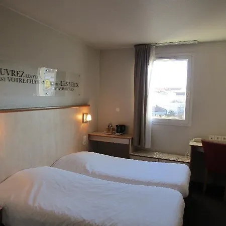 ホテル Ibis Styles Croix Rousse リヨン